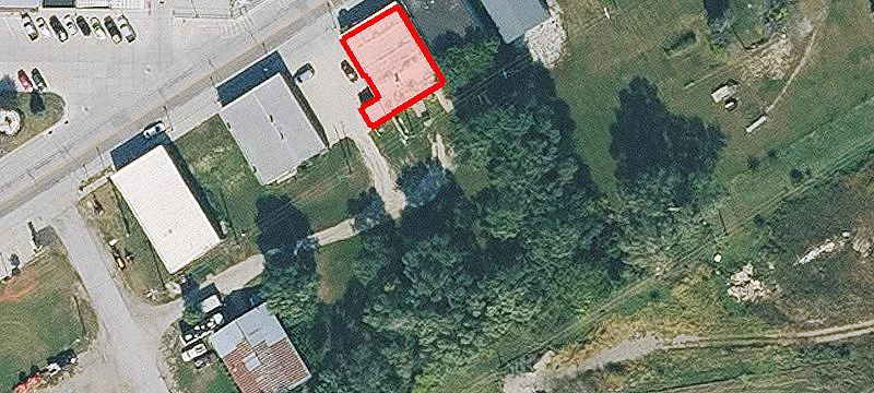 300 Main St