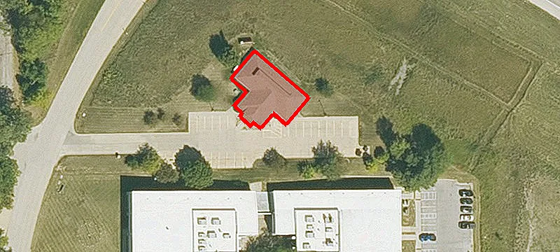 601 Tama St