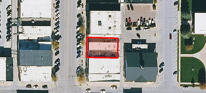 609 Lk Ave