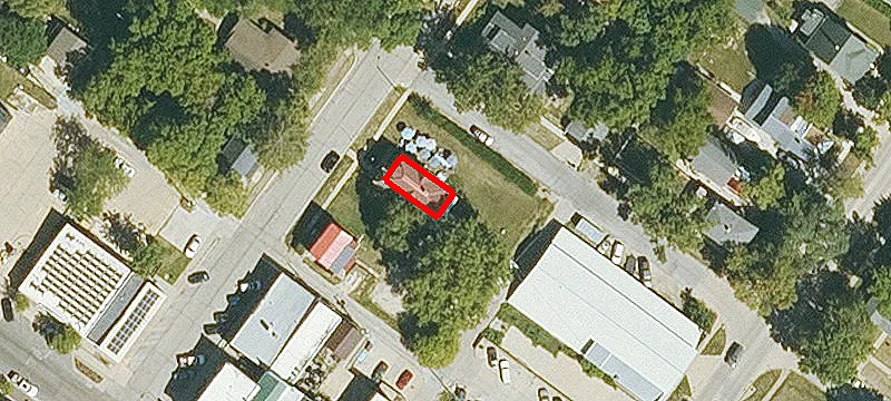 124 2nd NW Ave