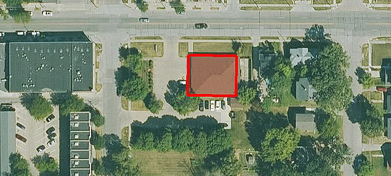 2222 University Ave