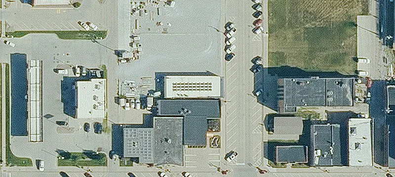 1011 Main St