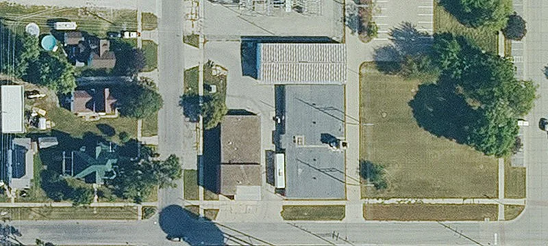 702 Main St