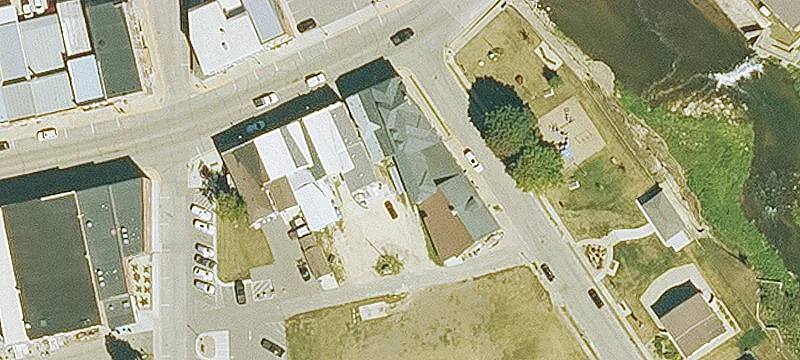 105 1st W Ave