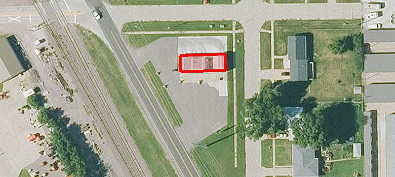 306 Lewis Blvd