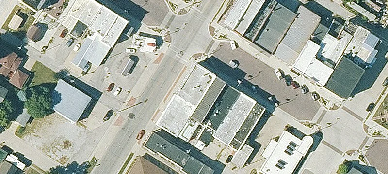 301 Main St