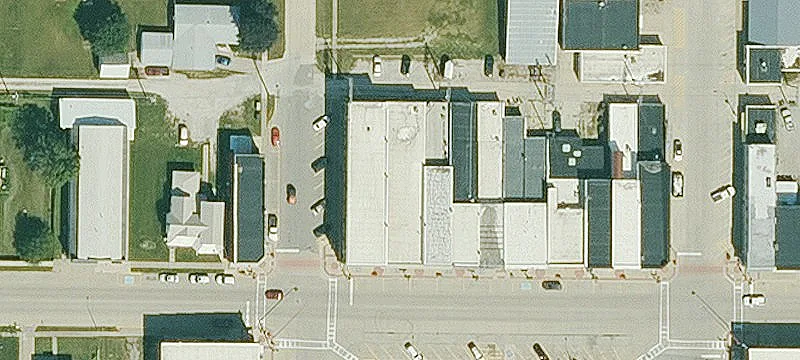 305 Main St