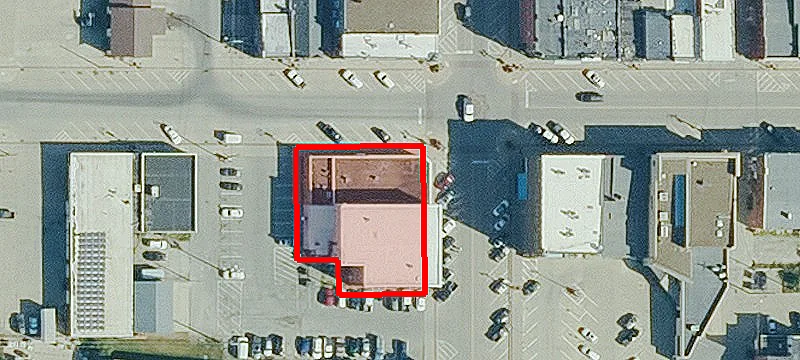 833 Main St