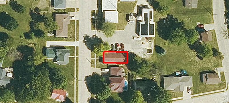 208 Ctr Ave