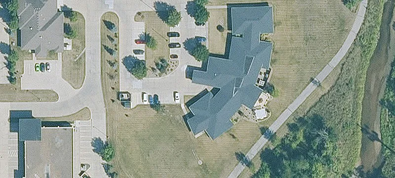 3401 Douglas Ave