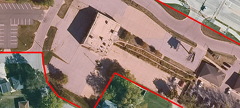 935 Sheerer Ave