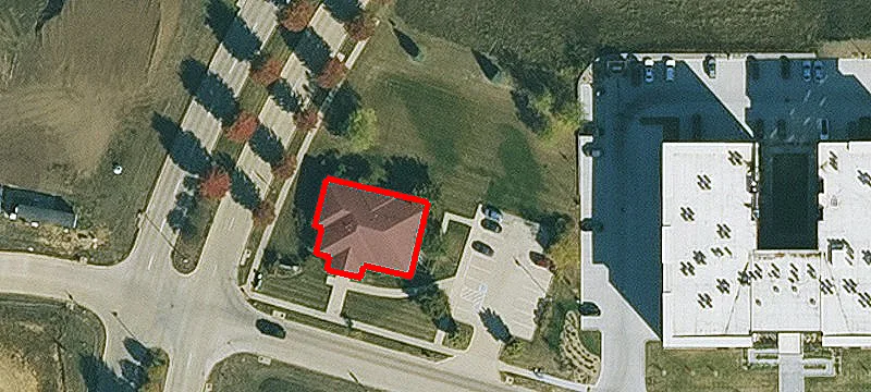 715 Bluegrass Cir