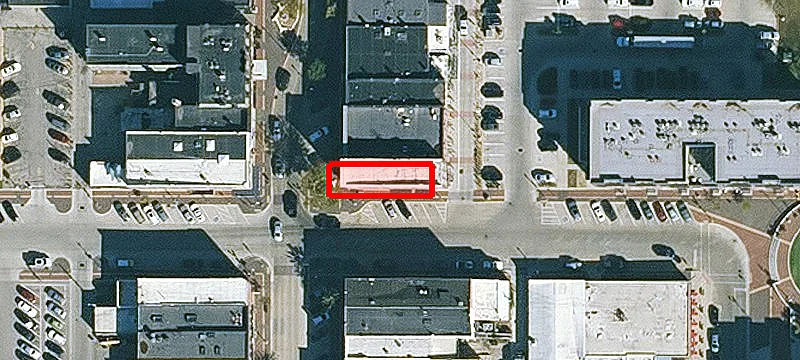 128 Main St