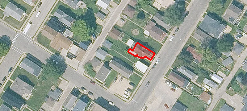 709 Rhomberg Ave