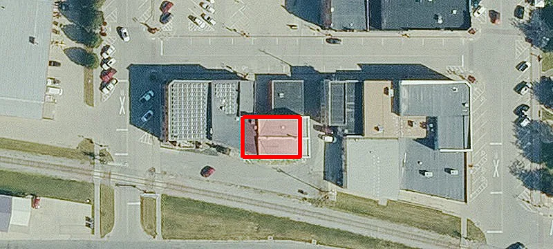 812 Commercial St