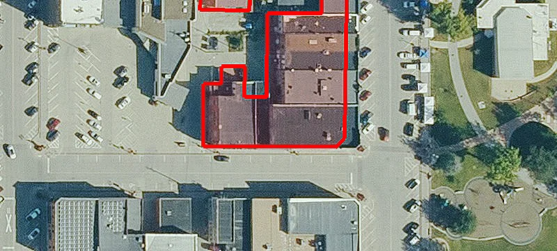 821 Commercial St
