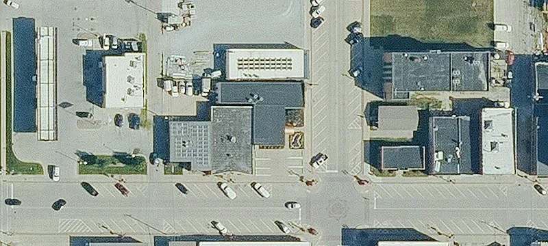 1003 Main St