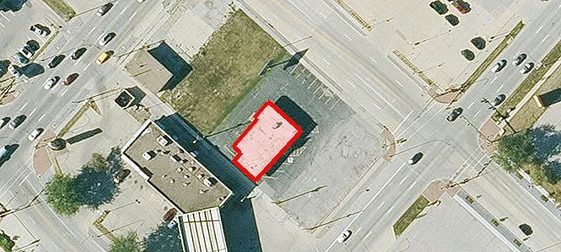 118 Commercial St