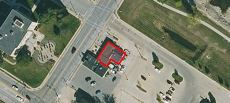 100 Main St