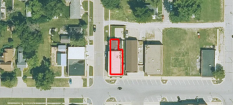 421 Main St