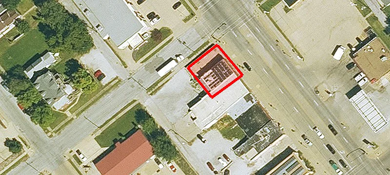 1324 Main St