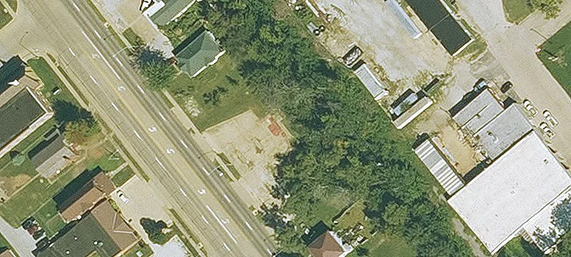 1901 Main St