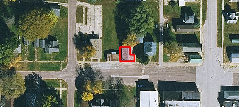 104 2nd Ave