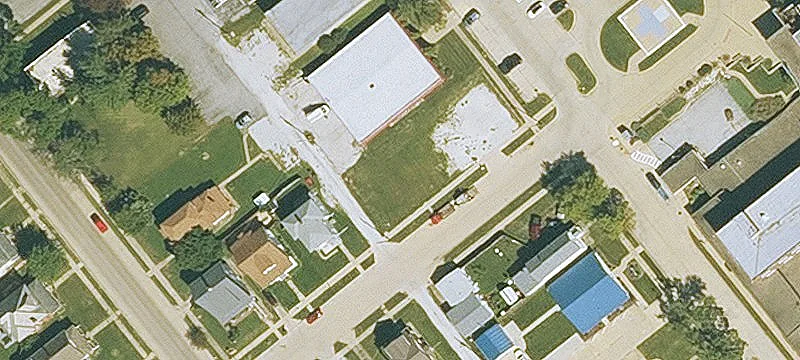 320 16th St