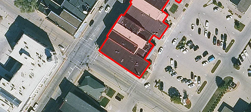 200 Main St