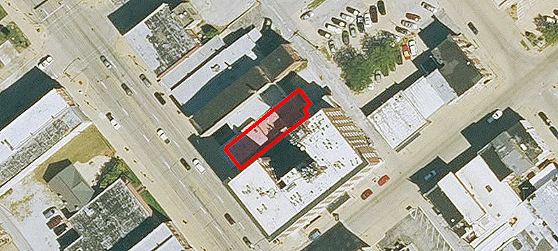 413 Main St
