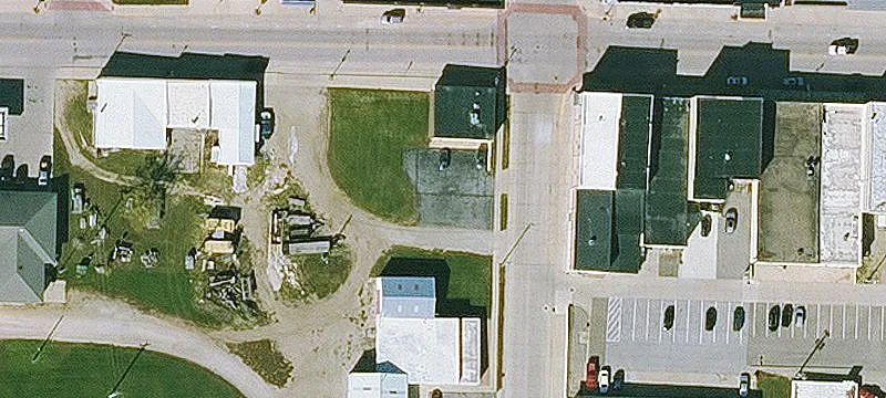 301 Main St