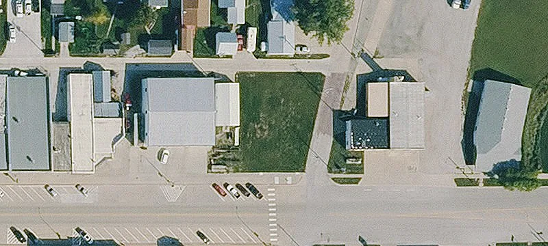 621 Main St