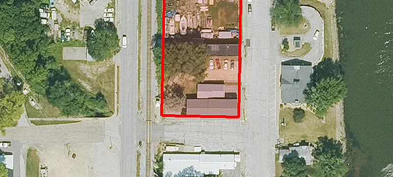 324 Riv Dr