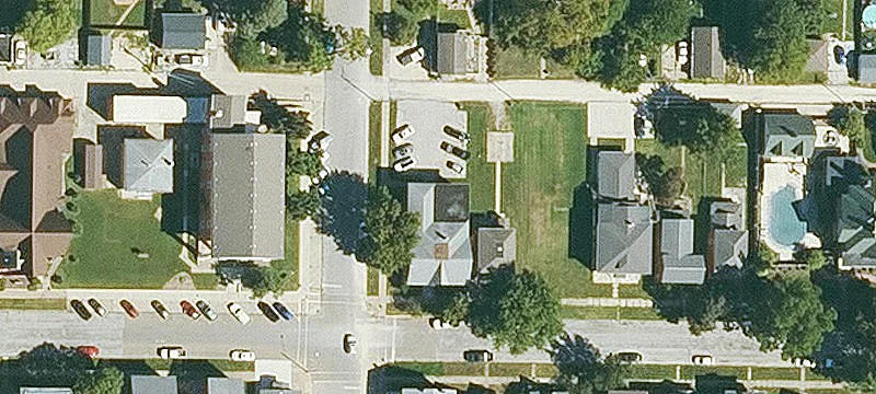629 Ave F F