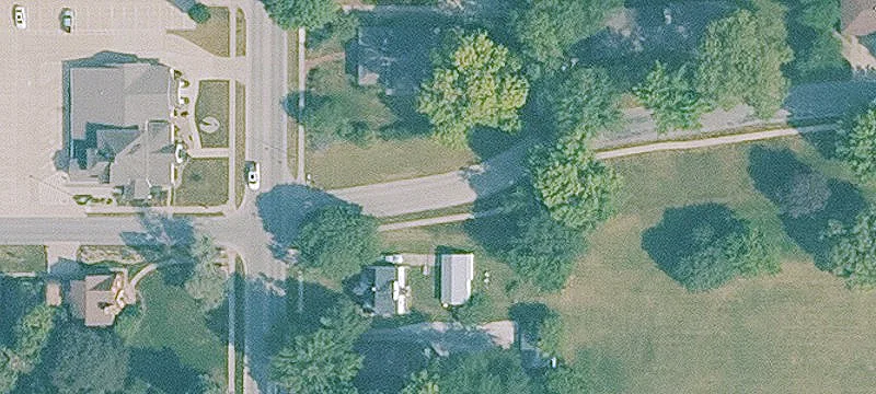 1302 Main St