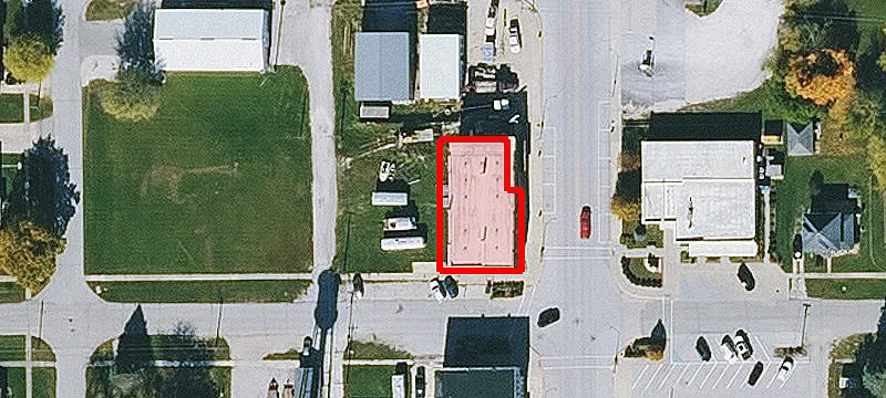 560 Main St
