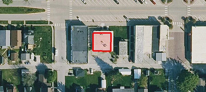 402 Main St