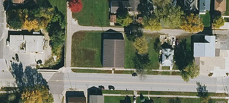 320 Main St