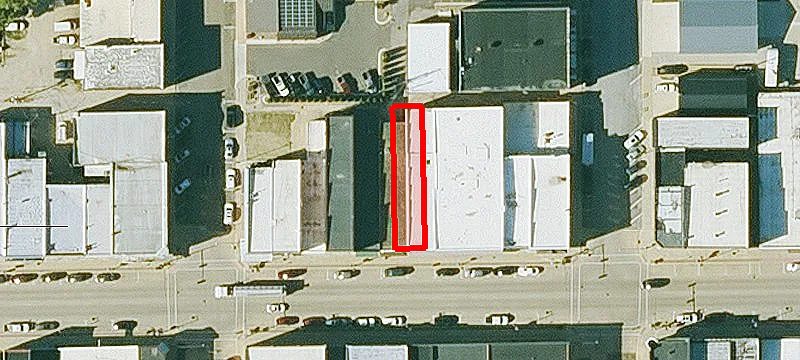 12 Main St