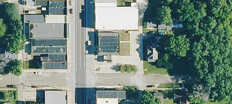 702 Main St