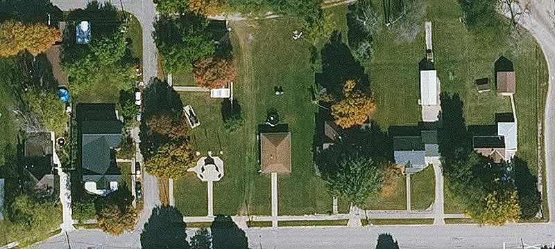 423 Bradford St