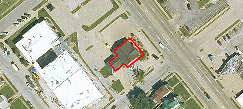 1600 Main St