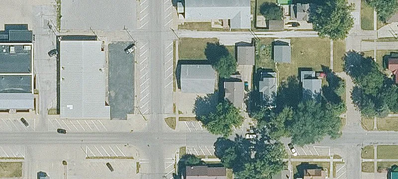 303 Marion St