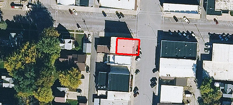 320 Main St