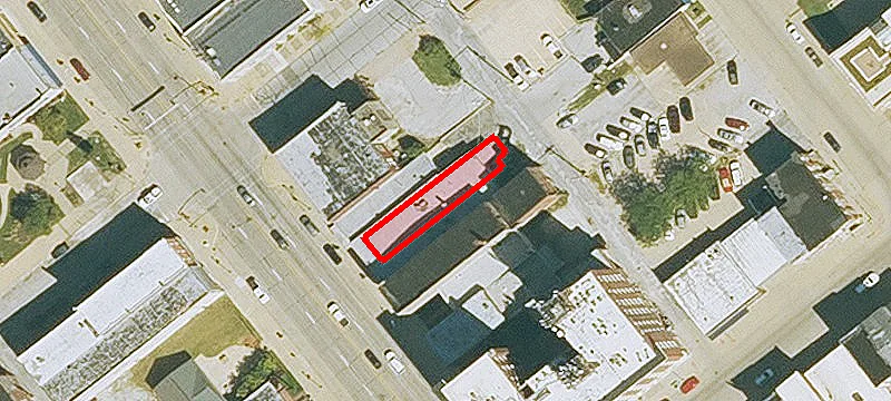 421 Main St