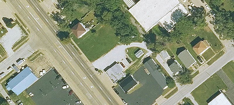 1815 Main St
