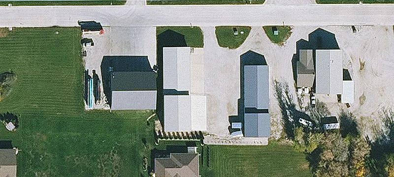 2002 Oak St