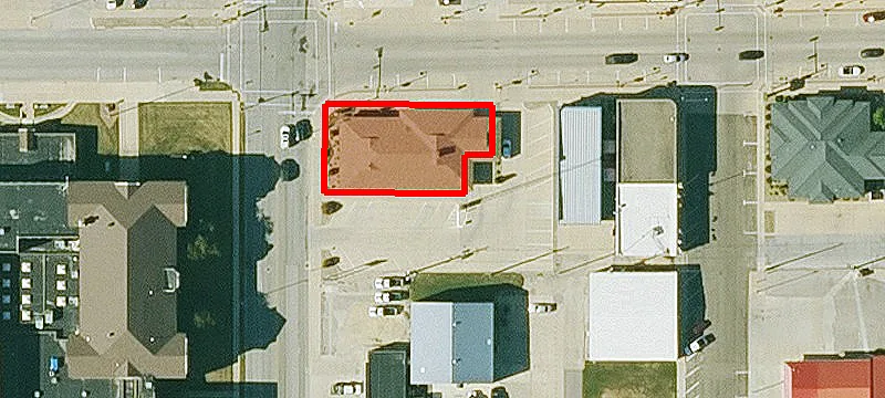 124 Main St
