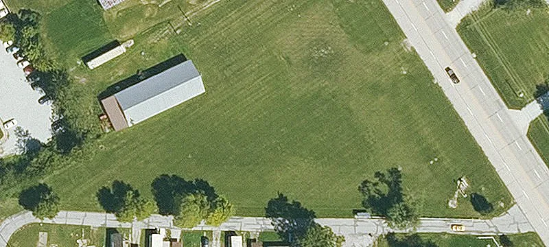 3834 Main St