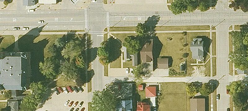 401 Main St